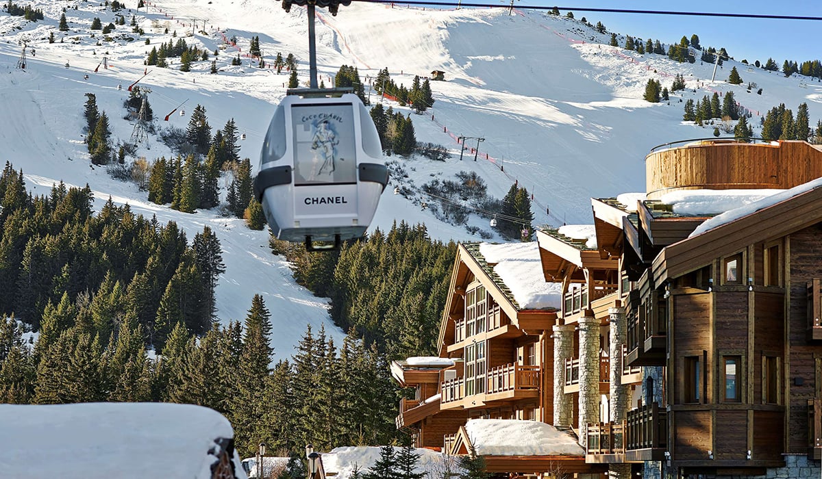 chanel_ski-season-travel-luxury-snow