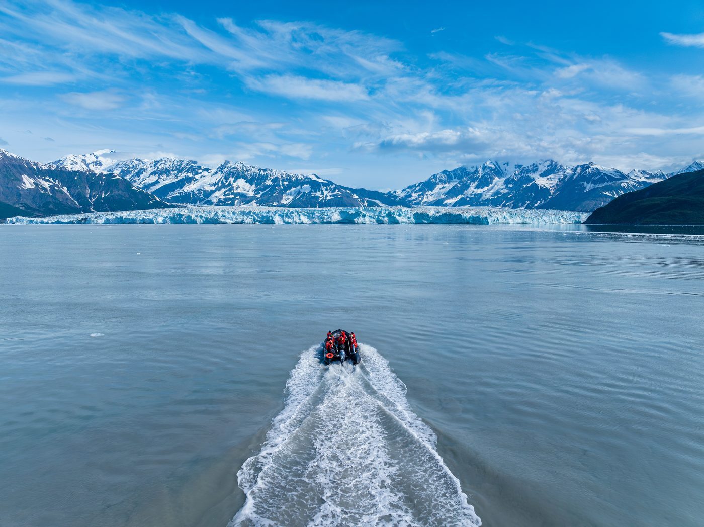 13_glacierdays_zodiac-approaching-hubbard