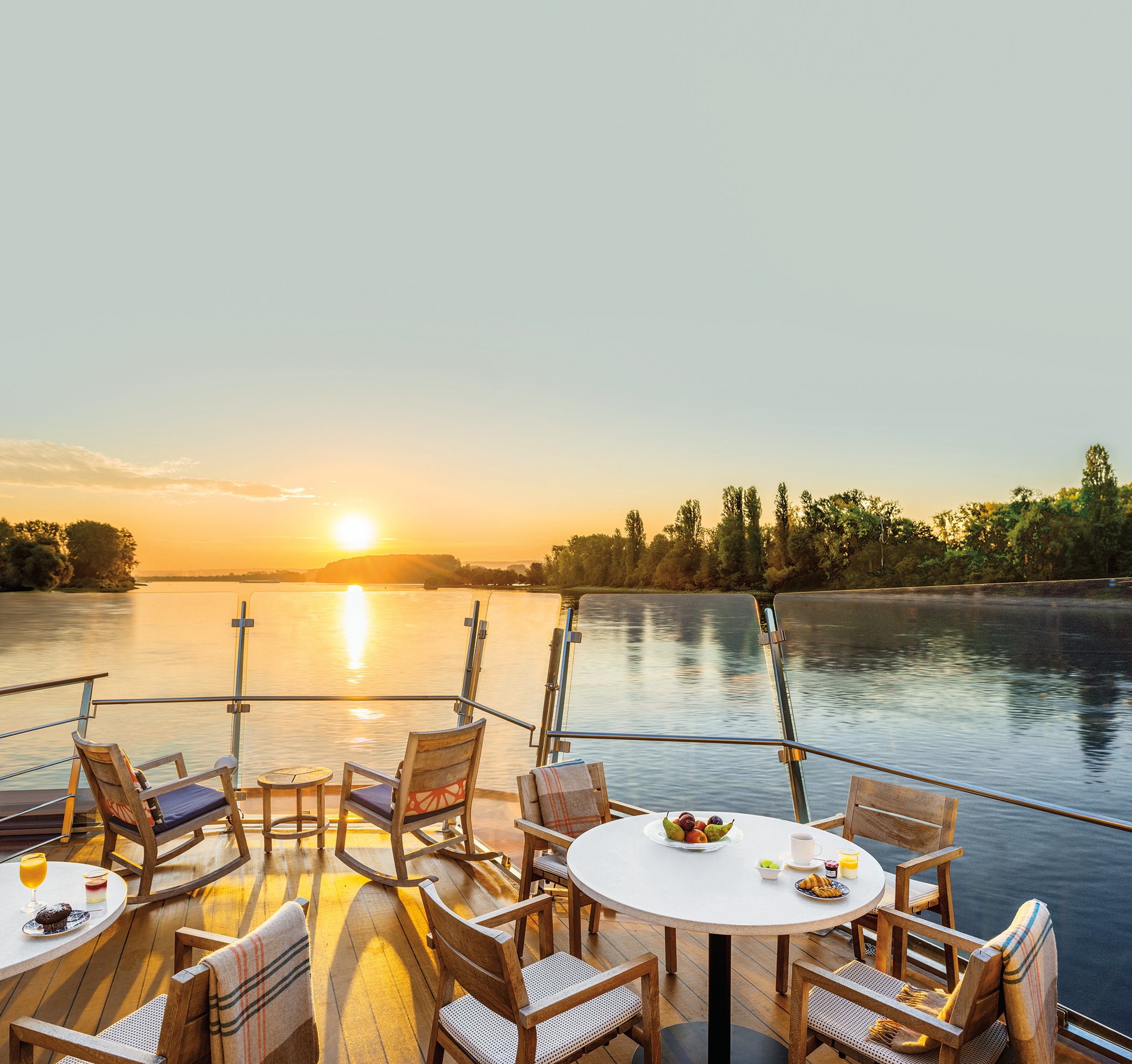 Aquavit Terrace_2024-09-13_20-46-32