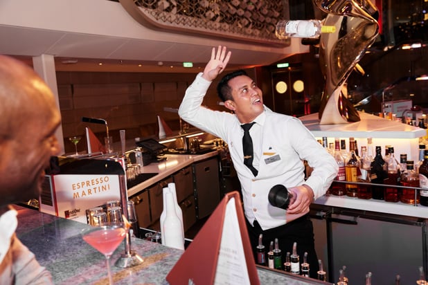 CEL_AT_Martini_Bar_1