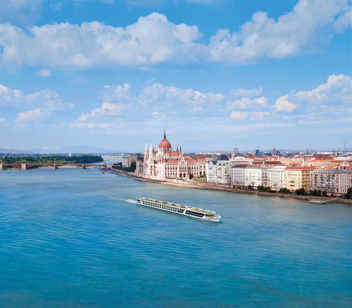 ER_EDW_Hungary_Budapest_Parliament_RET1_Ext
