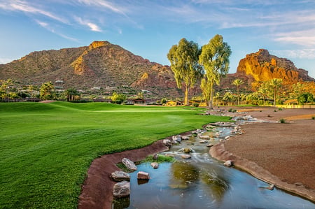 Mountain Shadows Hole 11