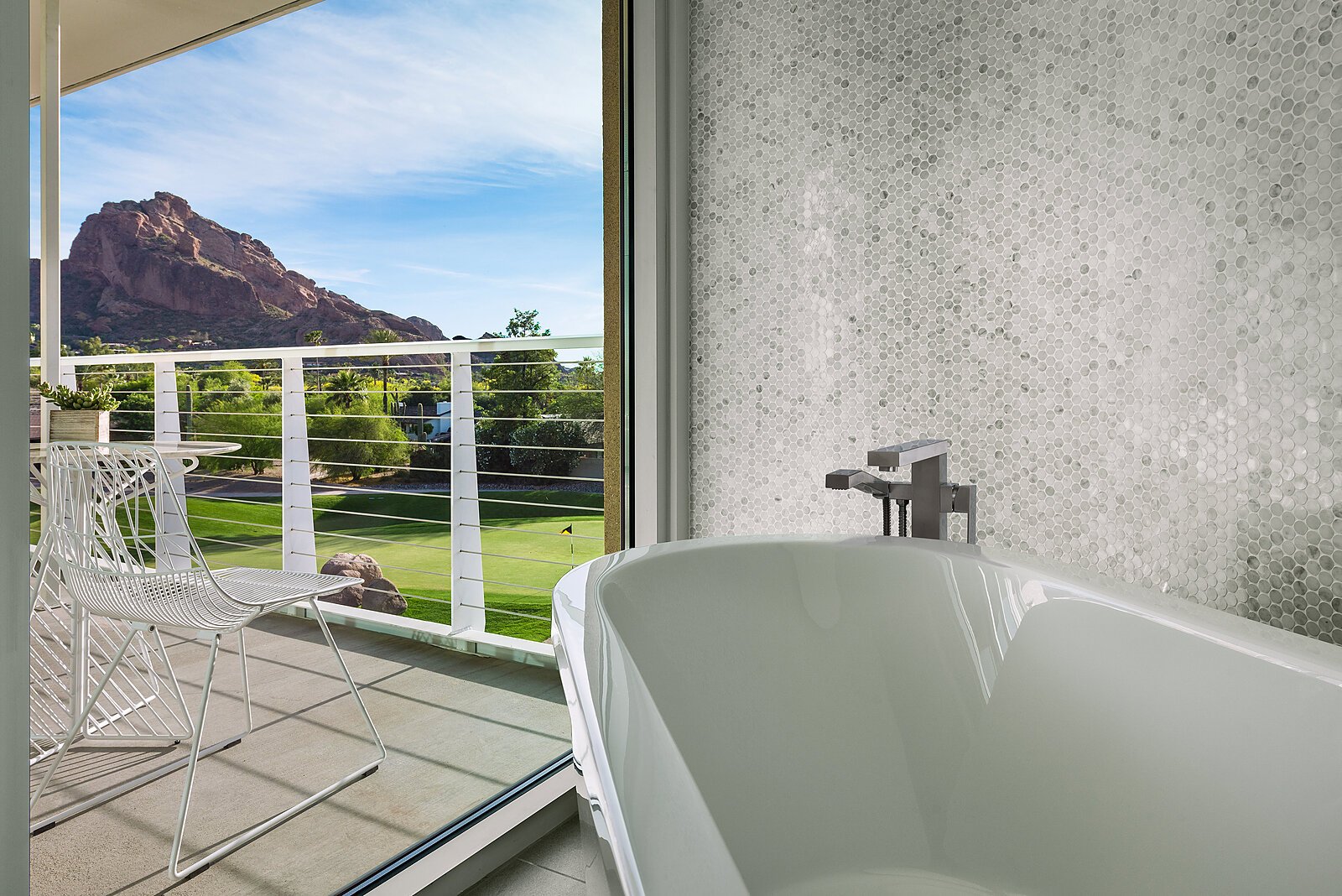 Mountain Shadows Immerse Bathtub
