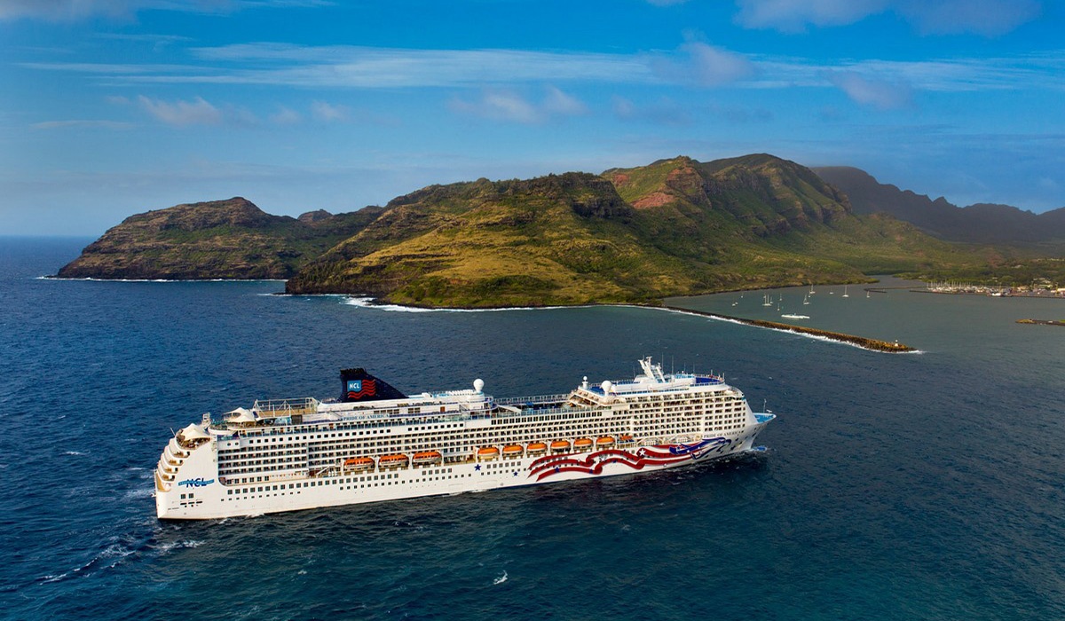 NCL Pride of America ship at sea Hawaii