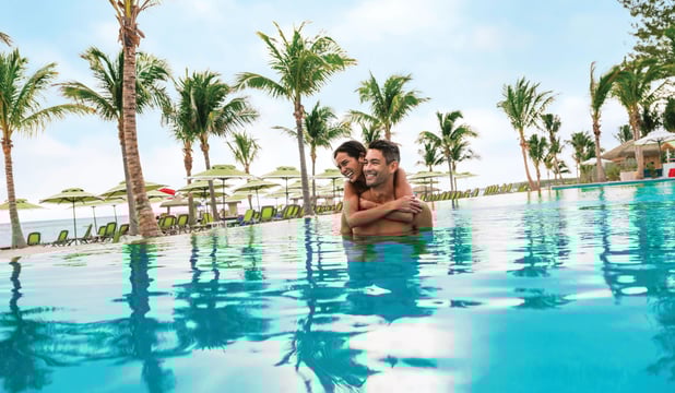 RCI_CBC_032020_MTurek_Brand_D2_C1_Infinity_Pool_0872_RET_CMYK