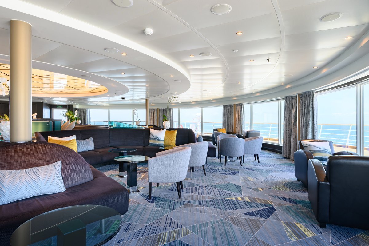 Seabourn_Quest_2026_-_Observation_Bar_3_full_1200x800
