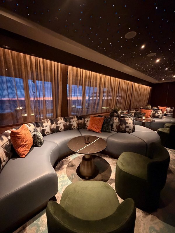 Seabourn_Quest_2026_-_The_Club7_600x800