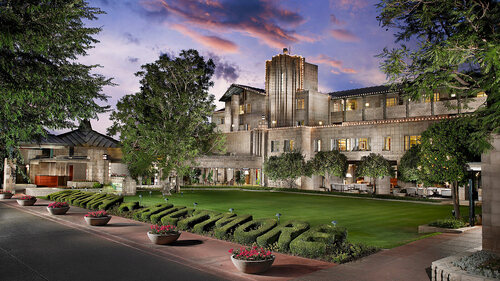 arizona-biltmore-lawn-1600x900