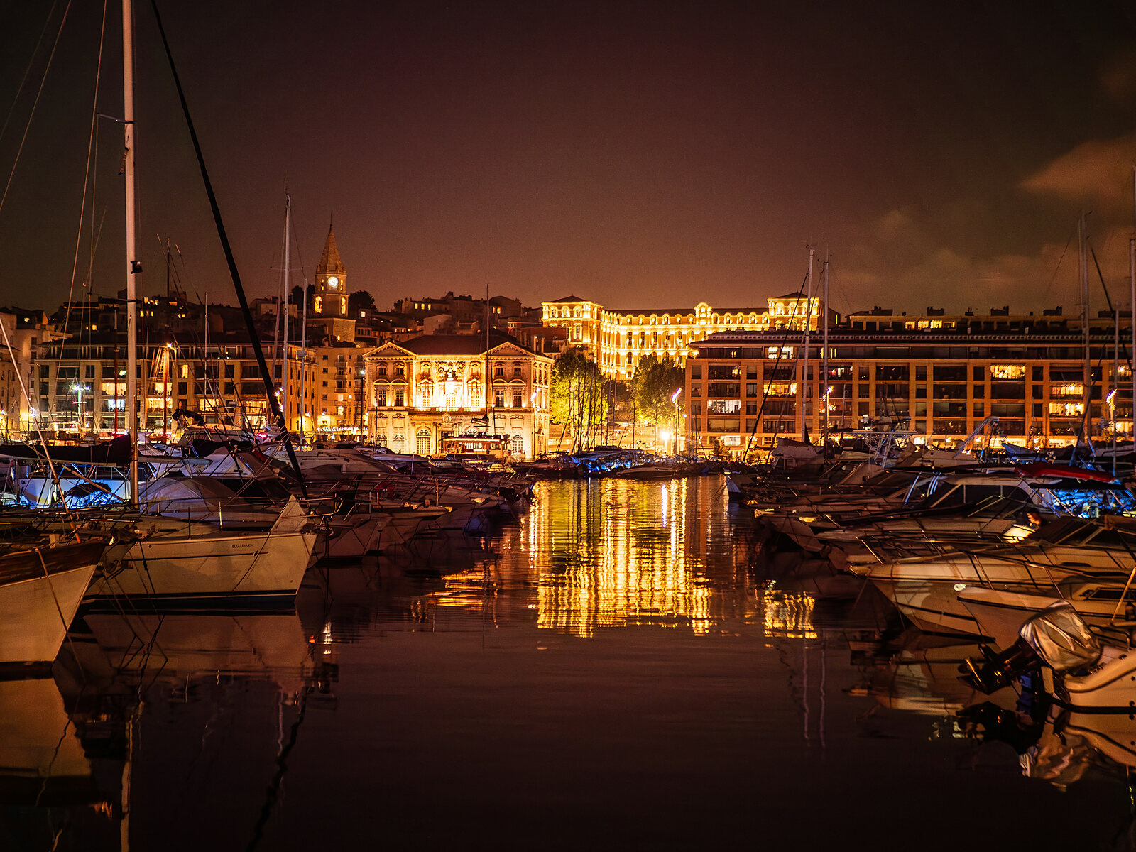 Marseille night