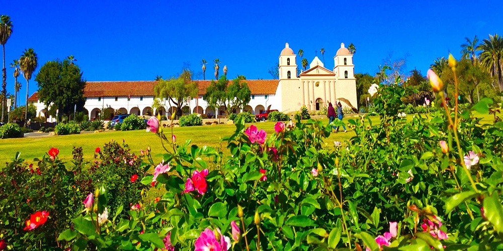 hearst castle property behind flowers