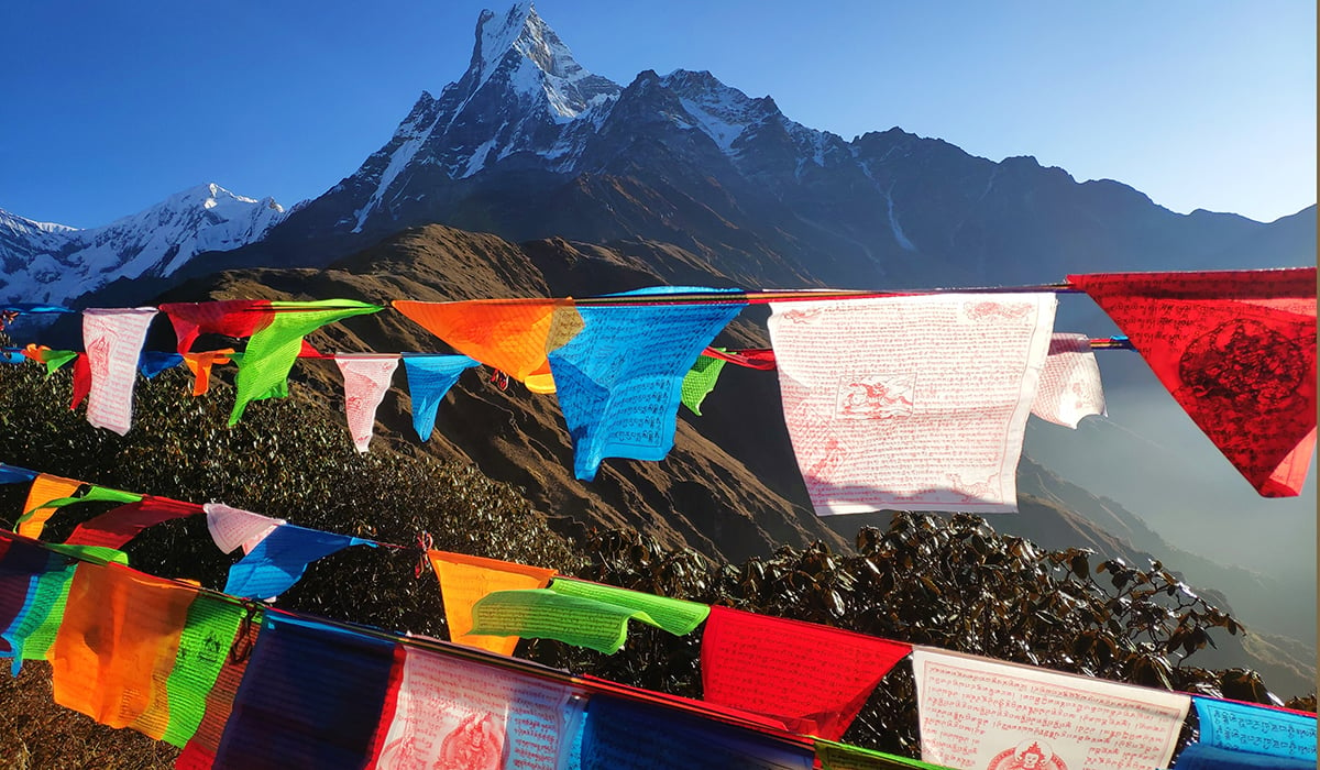 nepal-travel type-adventure-travel-himalayas