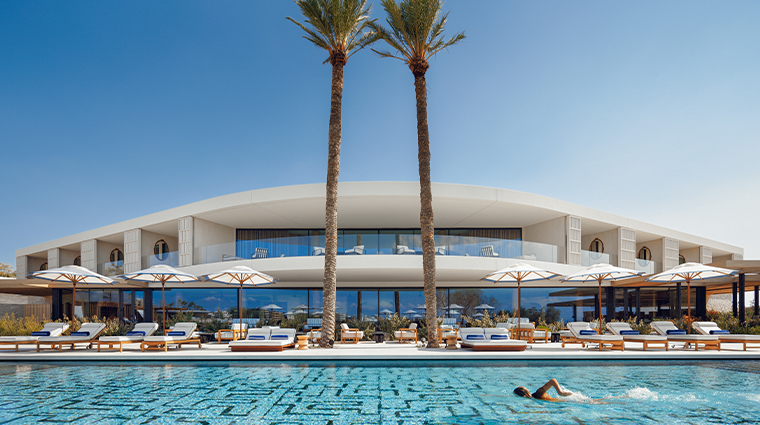 oneonly-aesthesis-pool-main-building