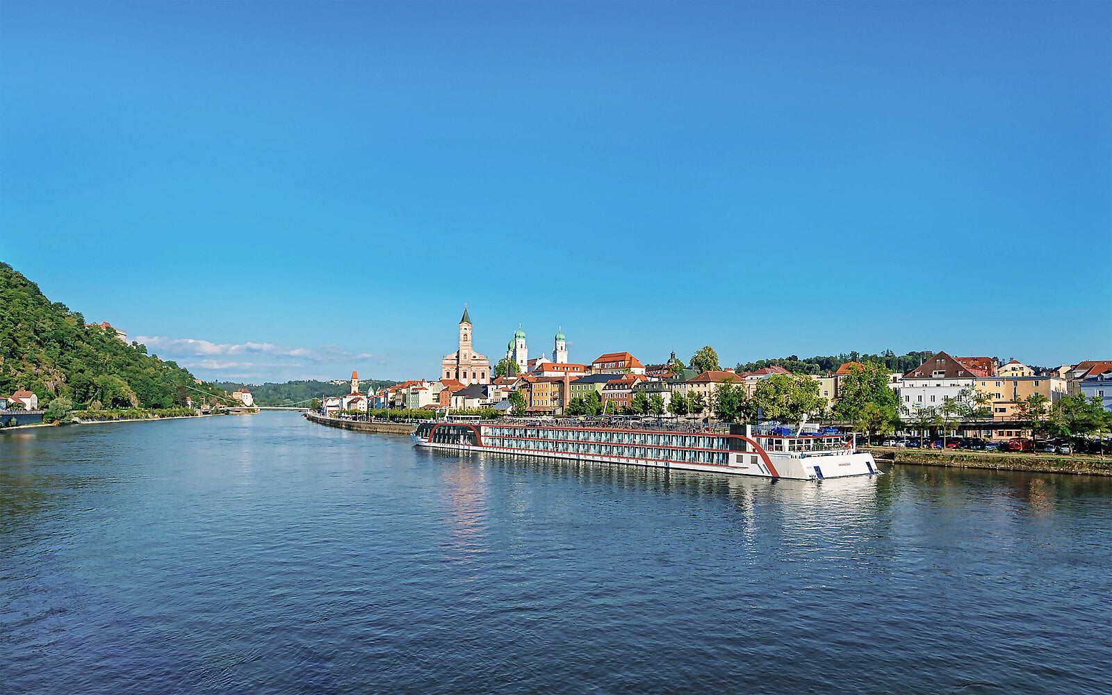 The River Ship That Refuses to Feel Small