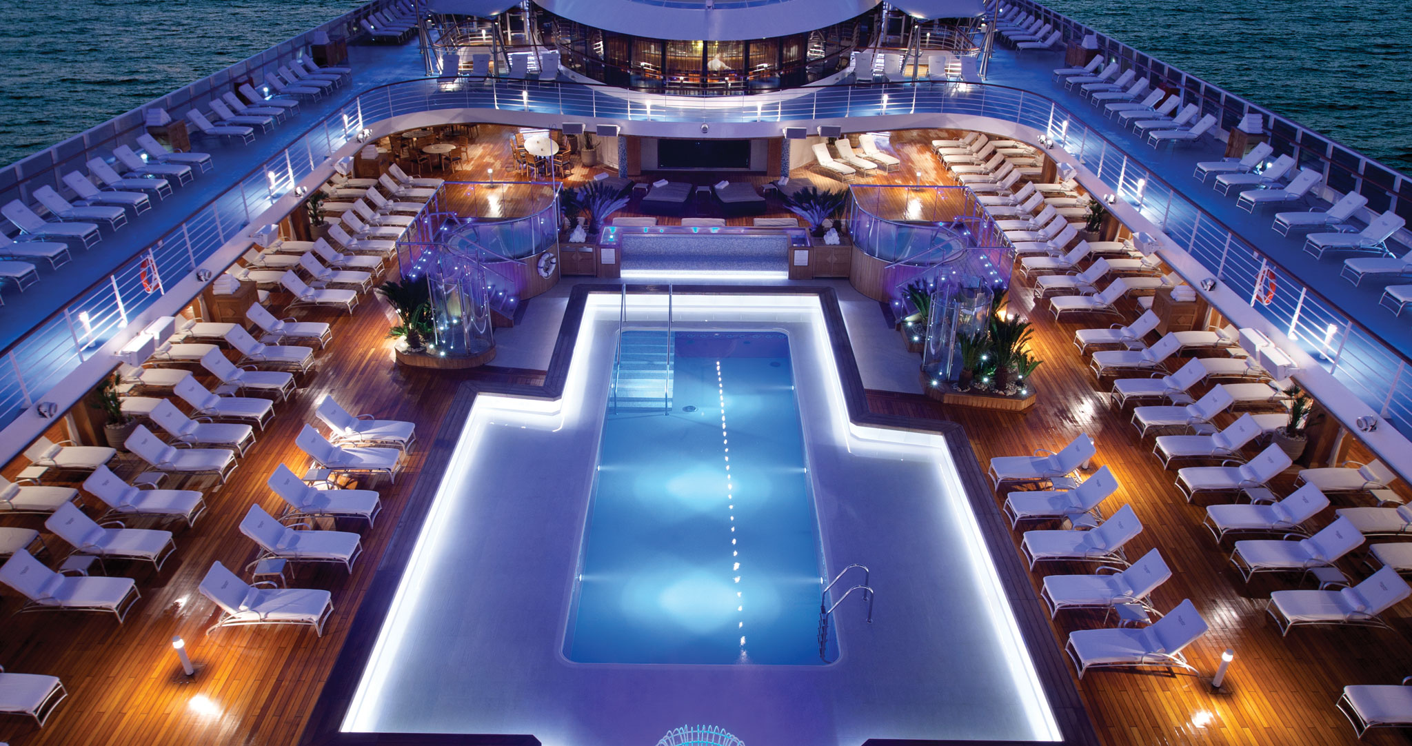 Oceania O Class Pool Deck