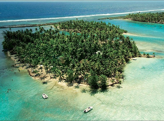  Rangiroa Island Tahiti coastline 