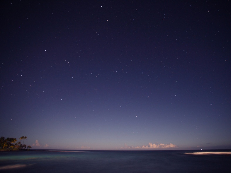 SET SAIL ON A PRIVATE STARGAZING TRIP BY CATAMARAN